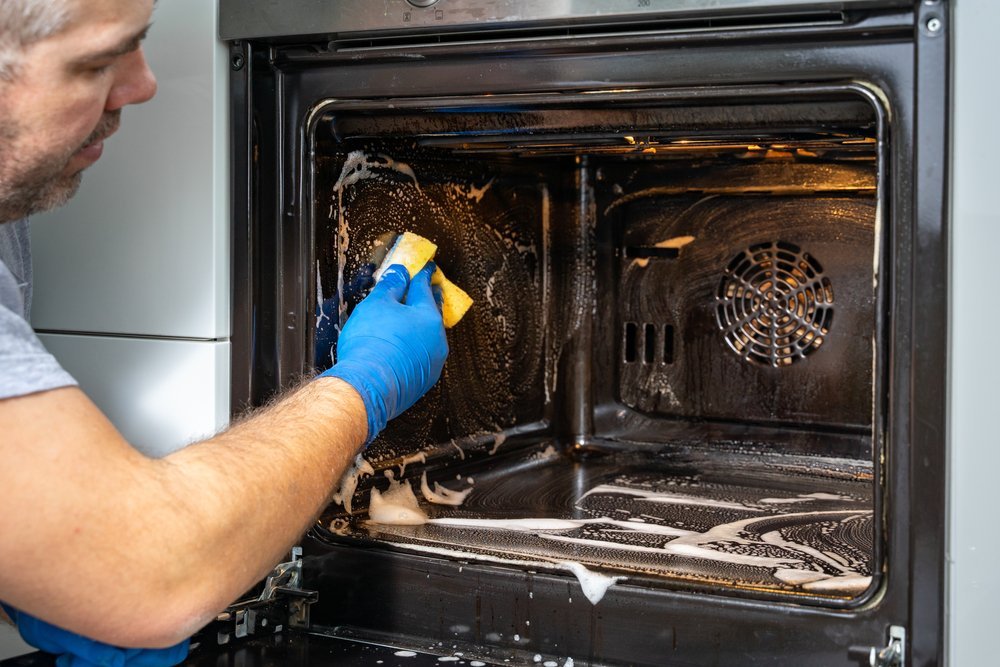 oven-cleaning