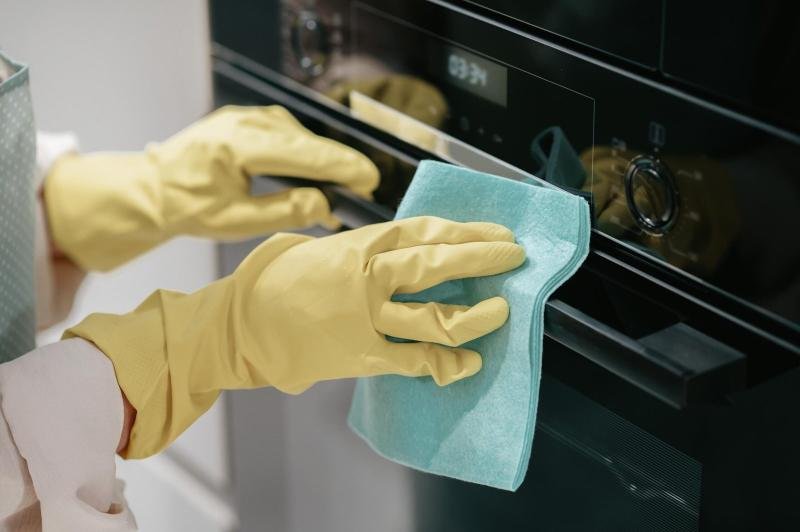 oven cleaning